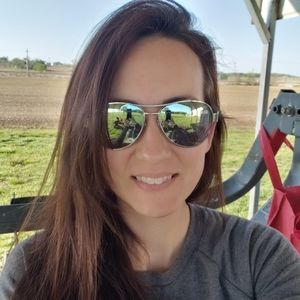 Meet your Posher, Erica